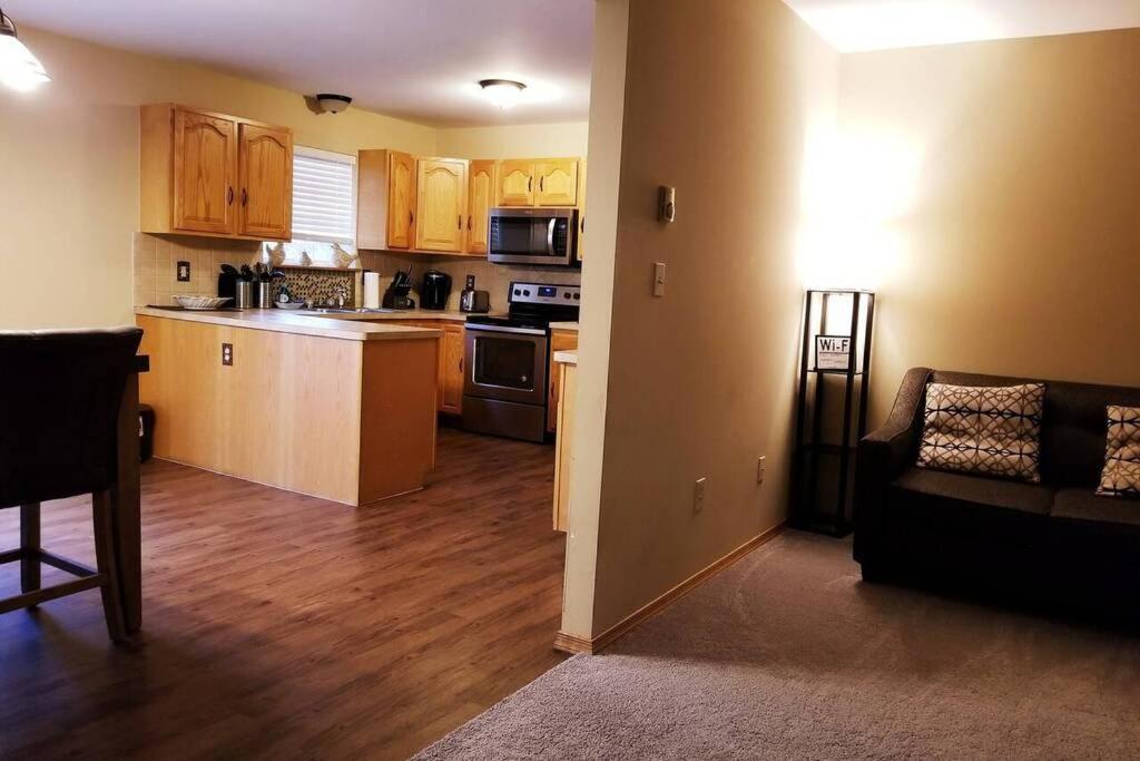 *Amenity-Filled Waterfront Oasis @Saw Creek Estates Near Waterfalls And Hiking* East Stroudsburg Bagian luar foto